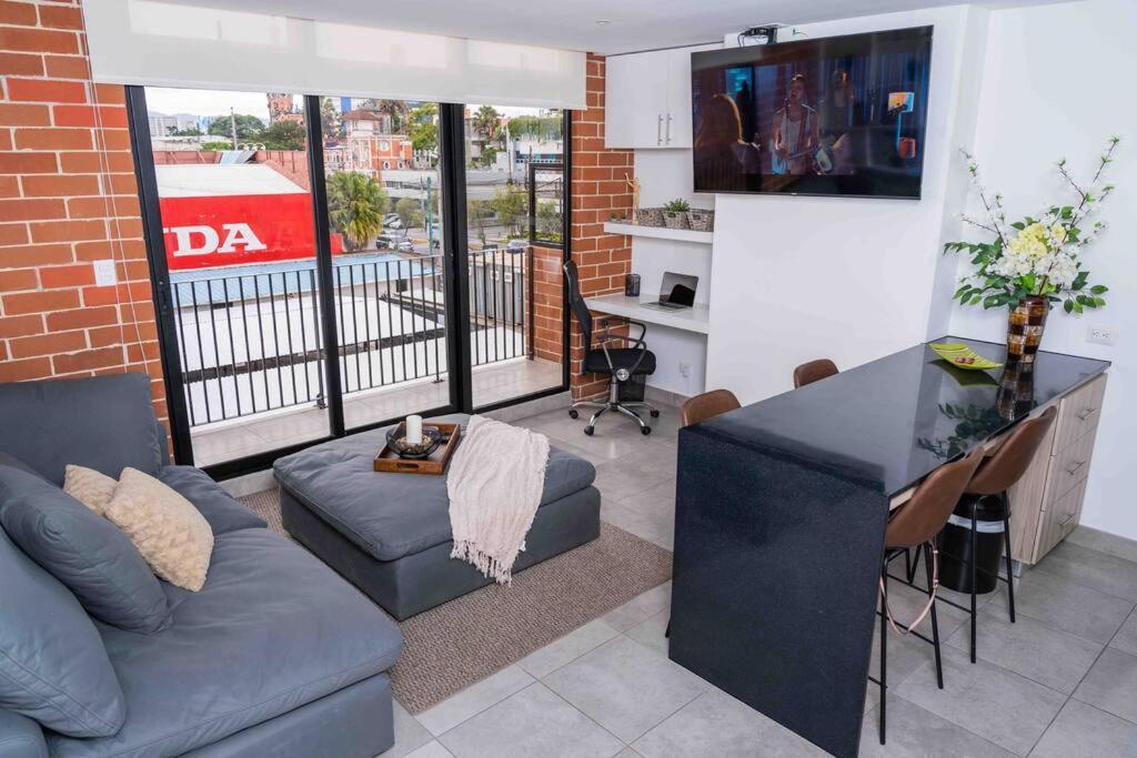 Lovely 1 Bedroom Unit With Free Parking Modra Zone 4 Guatemala-Stad Buitenkant foto